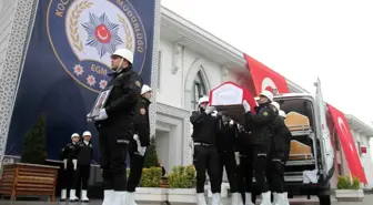 Akciğer kanserine yenik düşen trafik polisi için tören düzenlendi