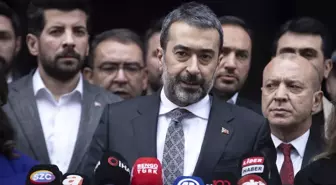 AK Parti Ankara İl Başkanı Hakan Han Özcan, Mahalli İdareler Genel Seçimleri için aday listelerini teslim etti