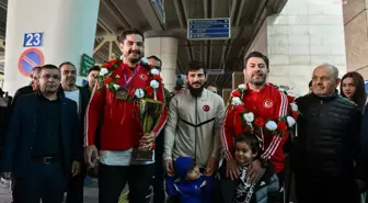 ASKİ Sporlu Güreşçiler Avrupa Şampiyonasında Türkiye'ye Takım Halinde Şampiyonluk Getirdi