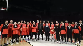 Gençlik ve Spor Bakanı A Milli Erkek Basketbol Takımı'nı ziyaret etti