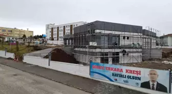 Odunpazarı Belediye Başkanı Kazım Kurt, Vadişehir'de yeni bir kreş açıyor