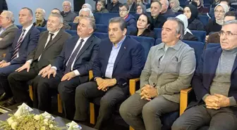 Esenler Belediyesi 'Şehir ve Düşünce Akademisi'ni tamamladı