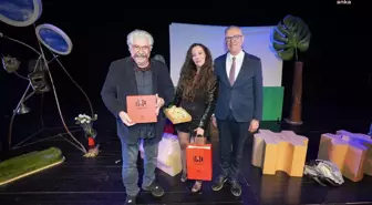 En Güzel Parçam 2042 Oyunu Gaziemir'de Sahnelendi