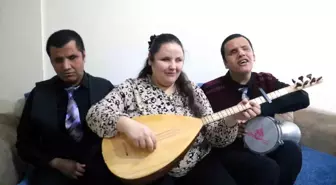 Görme Engelli 3 Kardeş Müzikle Engellerini Aşıyor