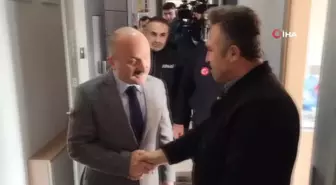Kalıcı konuta yerleşen Adıyamanlı depremzede aile ilk misafirini ağırladı