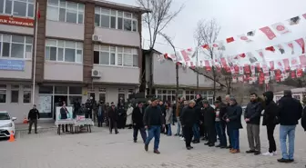 Tokat'ta Başçiftlik Kaymakamı Şehitler İçin Lokma İkramında Bulundu