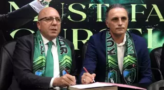 Kocaelispor, Mustafa Gürsel ile sözleşme imzaladı