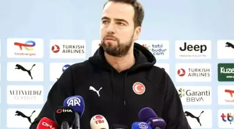 Melih Mahmutoğlu: İtalya ve İzlanda maçlarından galibiyetle ayrılmak istiyoruz