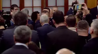 Özgür Özel: 'Chp'ye Ayna Tuttuğunda, O Aynayı Sana Çevirirler.