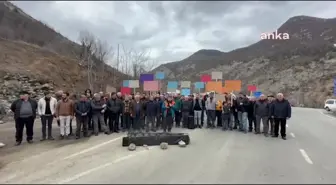 Artvin- Ardahan karayolunda tabutlu eylem: Yol medeniyettir