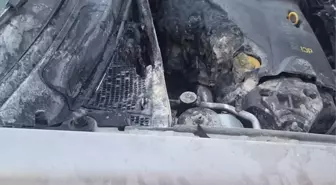 Tokat'ın Niksar ilçesinde otomobil yangını: Hasar meydana geldi