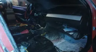 Tokat'ın Niksar ilçesinde çıkan yangında otomobil hasar gördü