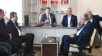 Samsun Valisi Orhan Tavlı, Vezirköprü Muhtarlar Derneği'nde muhtarlarla bir araya geldi