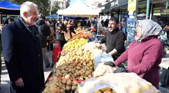 Isparta Belediye Başkanı Şükrü Başdeğirmen Salı Pazarında Esnafı Ziyaret Etti