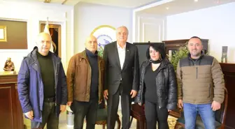 Muhtar adayı Filiz Dal ve aza adayları Bozüyük Belediye Başkanı Bakkalcıoğlu'nu ziyaret etti