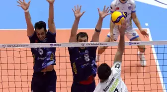 Arkas Spor, CEV Volleyball Cup 2024 Play-Off Yarı Finalinde Almanya'nın SVG Lüneburg takımını 3-0 yenerek avantaj elde etti