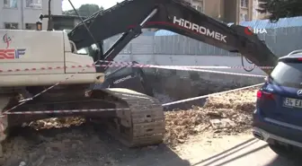 Kadıköy'de önlem alınmayan inşaat alanı tehlike saçıyor