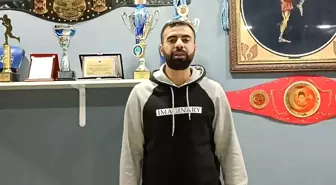 Muay Thai Bölge Şampiyonasında Hakeme Doğum Günü Sürprizi