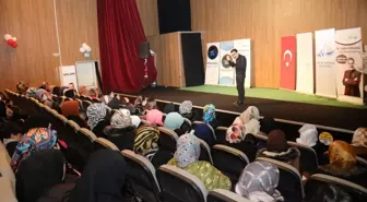 Van'da Aile İçi İletişimde Kadının Rolü Konulu Söyleşi Programı Düzenlendi