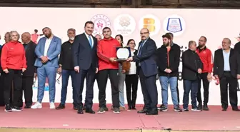 Balıkesir'de 'Amatörün Geleceği, Büyükşehir'in Desteği' programı yapıldı
