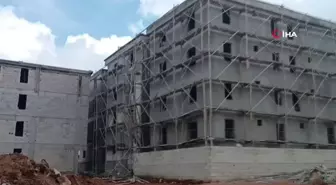 Gaziantep'te inşaat iskelesi çöktü: 1 ölü, 2 yaralı