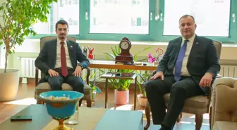 CHP'nin Çankaya Belediye Başkan Adayı Hüseyin Can Güner ile Çankaya Belediye Başkanı Alper Taşdelen bir araya geldi