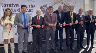 İzmir'de Endüstriyel Makina ve Ekipman Fuarı Açıldı