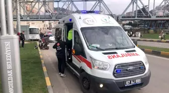 Zonguldak'ta motokurye trafik kazasında yaralandı