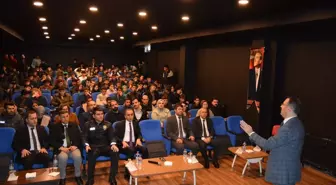 Hakkari Şemdinli'de polisler öğrencilere trafik kurallarını anlattı
