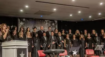 Trabzon'da Yıldız Öğretmenler Korosu Konseri İlgi Gördü