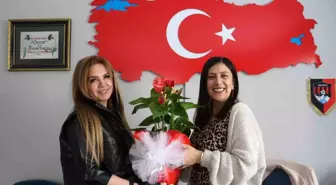 Erenkent Mahallesi Muhtarı Öznur Pazarbaşı Bingöl, 10 rakibe karşı seçim yarışına girdi
