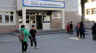 Amasya'da Pamuk Şeker Yedikten Sonra Rahatsızlanan 11 Öğrenci Hastaneye Kaldırıldı