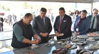 CHP İzmir Büyükşehir Belediye Başkan Adayı Cemil Tugay Seferihisar'da Ziyaretlerde Bulundu