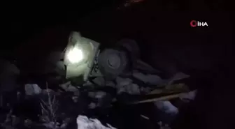 Mermer ocağında kamyon devrildi: 1 işçi ağır yaralandı