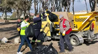 Mersin'de Deniz Kaplumbağası Yuvaları İçin Kumsal Temizliği Yapıldı