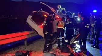 Polatlı'da mezarlık ziyaretinden dönen araçlar çarpıştı: 2 ölü, 1 yaralı