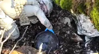 Bitlis İl Jandarma Komutanlığı tarafından yapılan operasyonda terör örgütüne ait silah ve mühimmat ele geçirildi