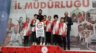 Samsun'da Floor Curling Müsabakalarında Asarcık Atatürk Ortaokulu Takımı Başarılı