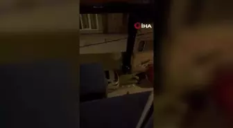 Kağıthane'de motosikletli 2 şahıs devriye gezen bekçiyi vurdu