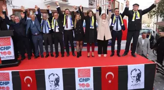 CHP'nin Eskişehir Büyükşehir Belediye Başkan adayı Ayşe Ünlüce, Sivrihisar'da Seçim Koordinasyon Merkezi'nin açılışını gerçekleştirdi