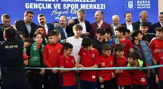 TBMM Sanayi, Ticaret, Enerji, Tabii Kaynaklar, Bilgi ve Teknoloji Komisyonu Başkanı Mustafa Varank, gençlere spor merkezi açılışında konuştu