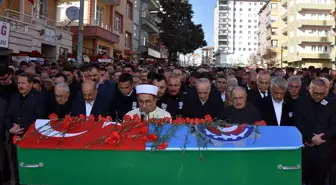 TÜRK-İŞ Genel Başkan Yardımcısı Pevrul Kavlak'ın Cenazesi Kırıkkale'de Defnedildi