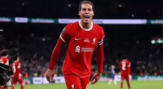 Virgil van Dijk Chelsea'yi yıktı! İngiltere Lig Kupası'nda şampiyon Liverpool