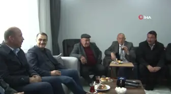 Fatih Dönmez, Seyitgazi'de doğalgaz kullanan ilk haneyi ziyaret etti