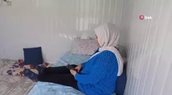 Depremzede Kadın, Annesini ve Oğlunu Kaybetti, Kendisi Omurilik Felçli Kaldı