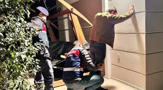 İzmir merkezli 9 ilde terör örgütlerine yönelik operasyonda 21 şüpheli gözaltına alındı
