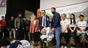 Diyarbakır'da 110 okula spor malzemesi desteği verildi