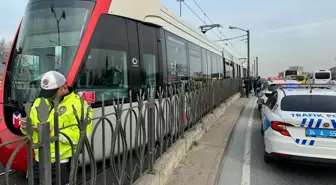 İstanbul Fatih'te tramvay kazası: Bir kişi hayatını kaybetti