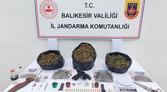 Balıkesir'de 4 Kilogram Esrar Ele Geçirildi