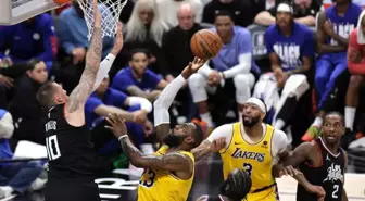 NBA'de Los Angeles Lakers, derbi maçta Clippers'ı mağlup etti